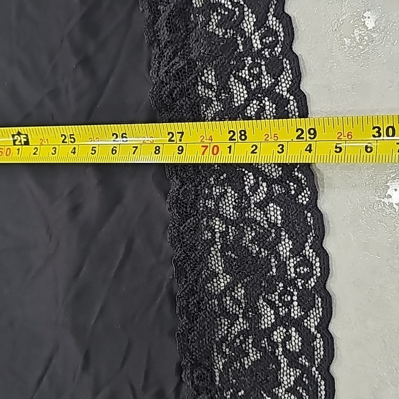 Victoria's Secret Intimate - Picture 6 of 7